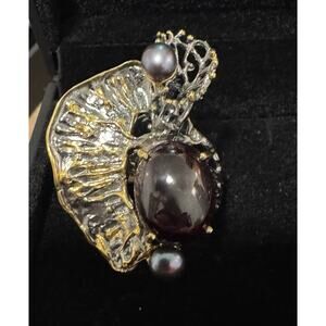 Size 10 Black Rhodium Plated Sterling Silver Ring With Garnet And Tahitian Pearl